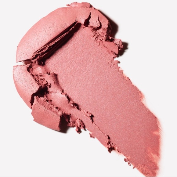 ❗️SOLD❗️MAC Glow Play Blush Shade: Blush Please - Picture 9 of 10
